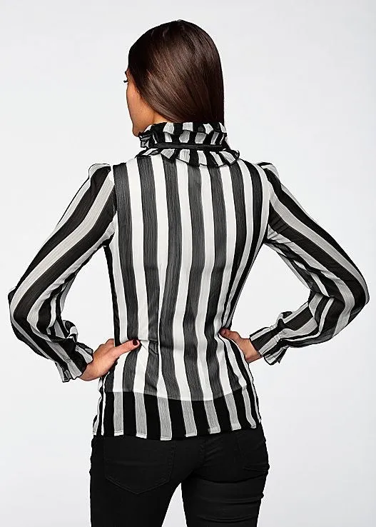 (A) Ruffle Frount Blouse