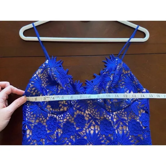 Bardot NWT Blue Lace Spaghetti Strap Sweetheart Neckline Cocktail Dress Medium
