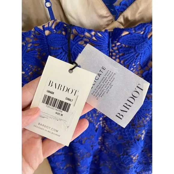 Bardot NWT Blue Lace Spaghetti Strap Sweetheart Neckline Cocktail Dress Medium