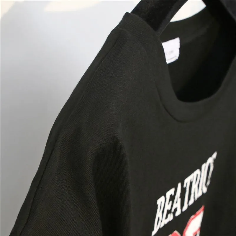'BEATRICE 28' Crop T-Shirt