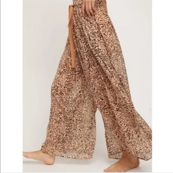 BNWOT Free People Sleepin In Pant black combo XS