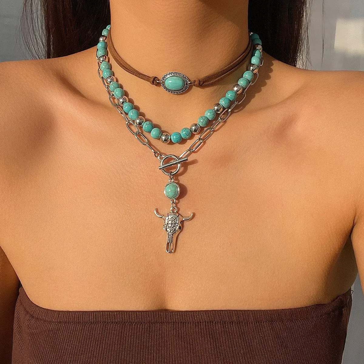 Chic Layered Toggle Clasp Bull Pendant Turquoise Chain Velvet Necklace Set