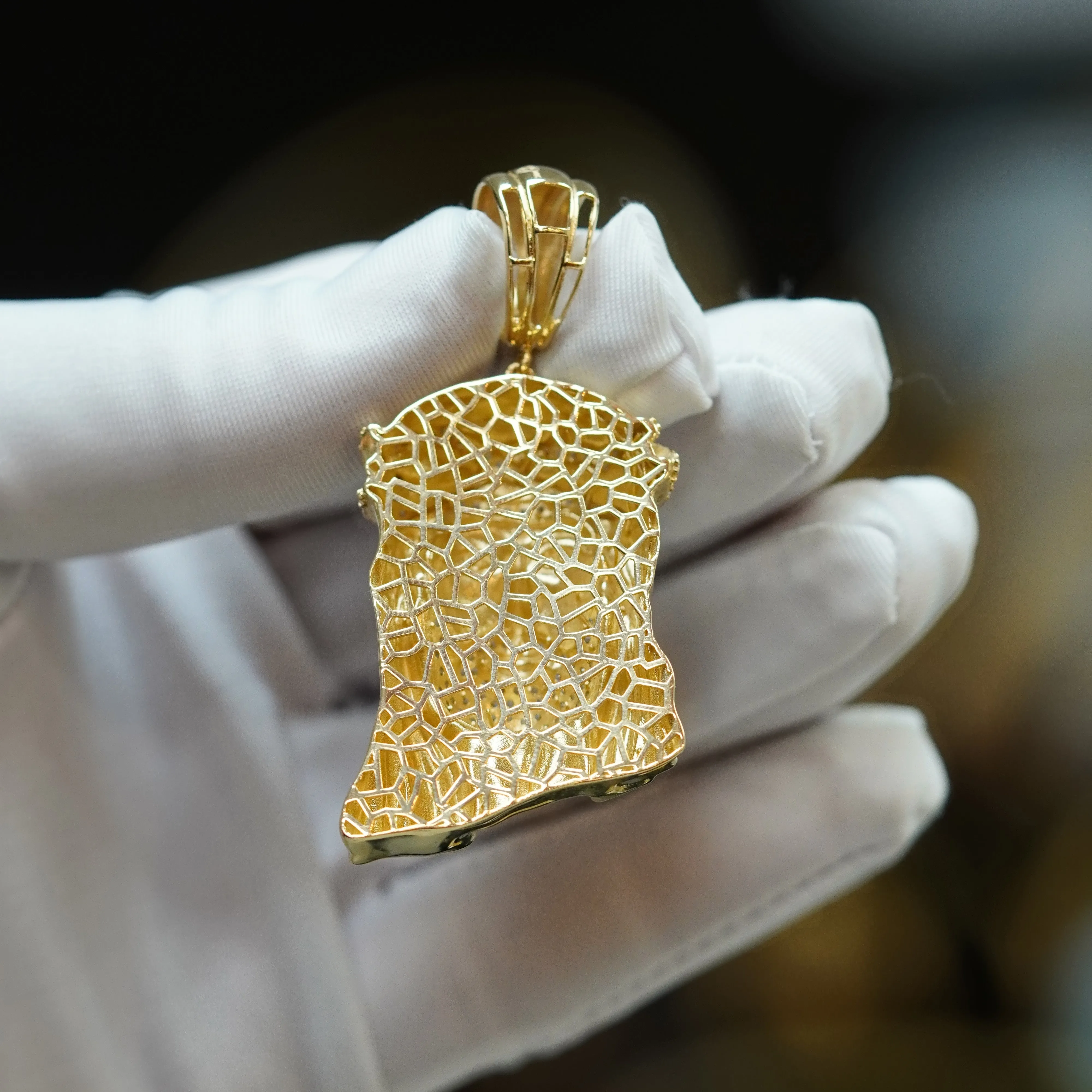 Christ Face Pendant in 14Kt