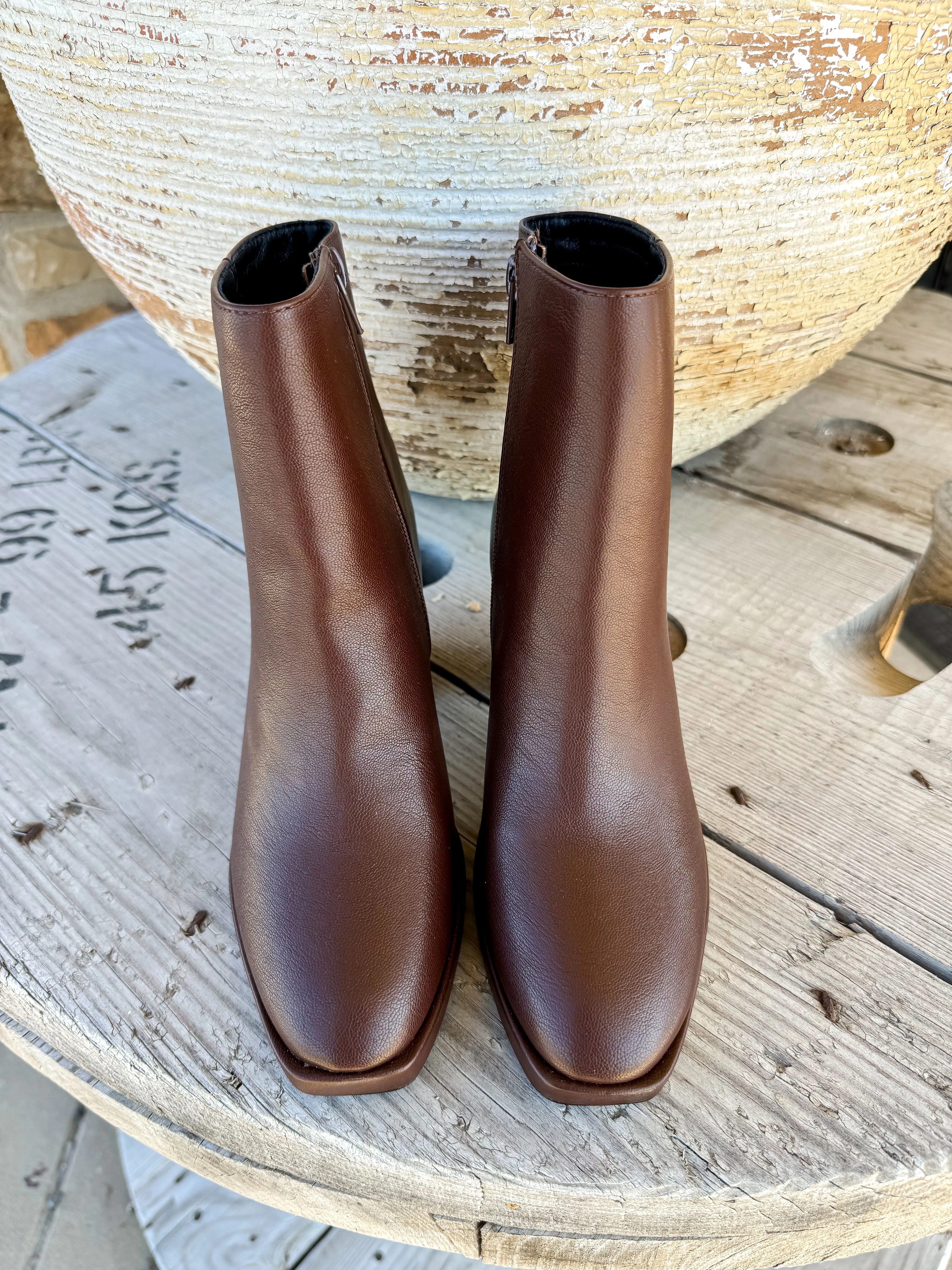 Dodger Bootie Brown