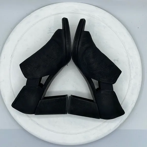 Eileen Fisher Milton Tumbled Nubuck Bootie