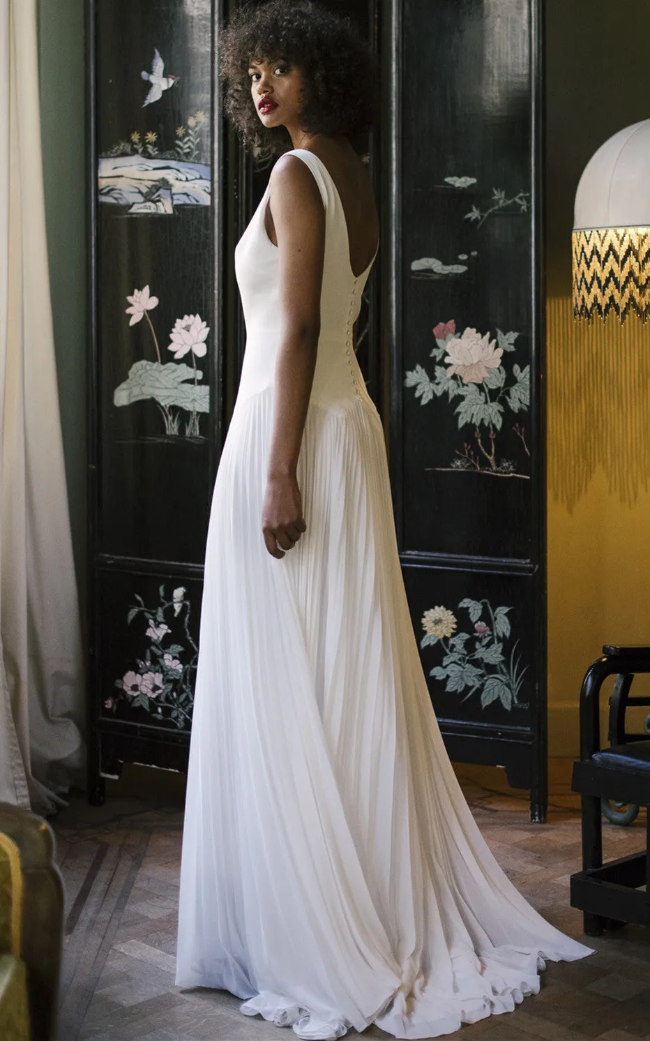 Elegant A Line V-neck Chiffon Sweep Train Wedding Dress with Pleats-716364