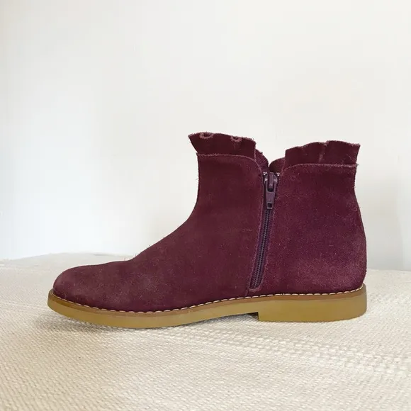 Elephantito Kids' Ruffle Ankle Booties Girls size 4