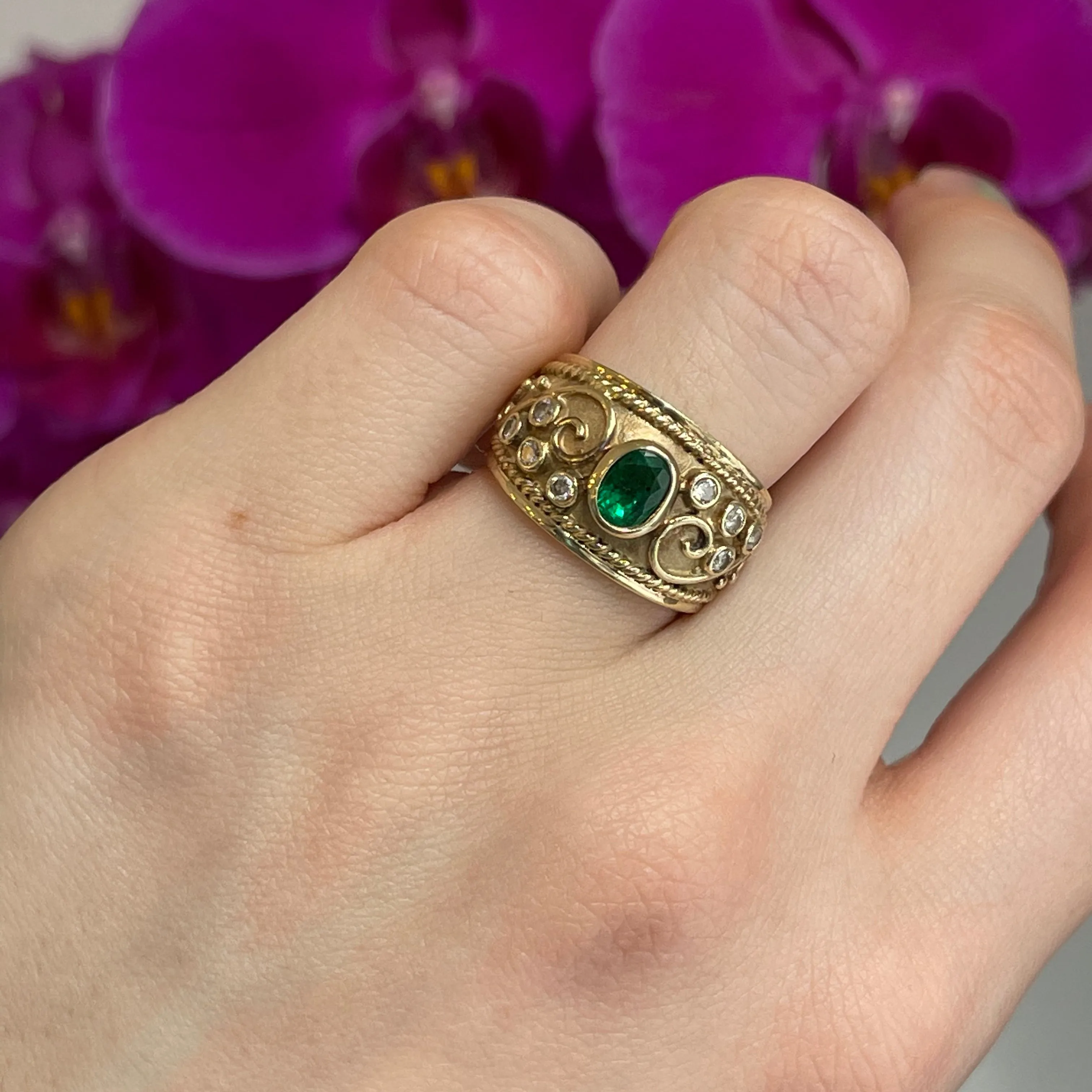 Estate 14KT Yellow Gold Byzantine Emerald   Diamond Cigar Band Ring