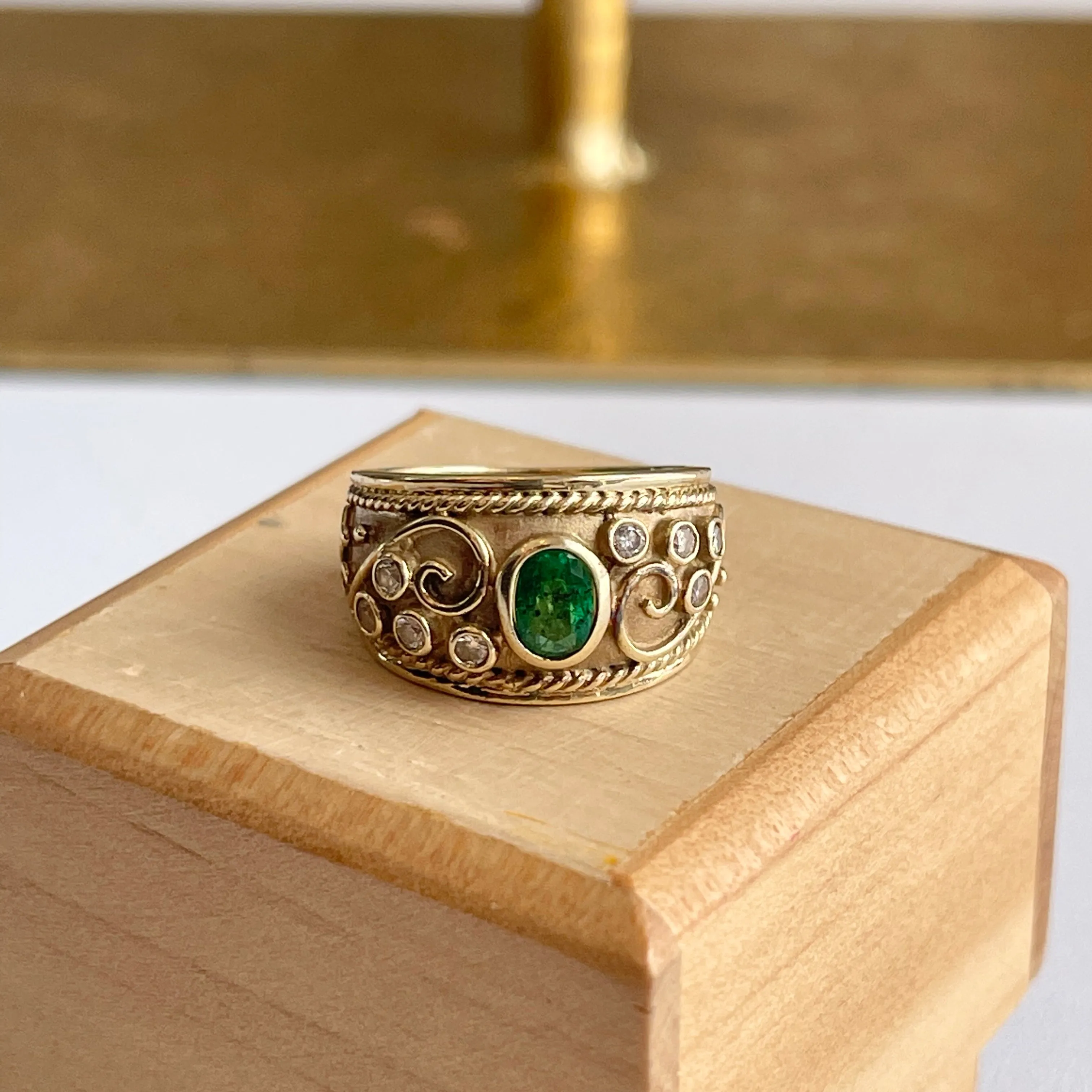 Estate 14KT Yellow Gold Byzantine Emerald   Diamond Cigar Band Ring