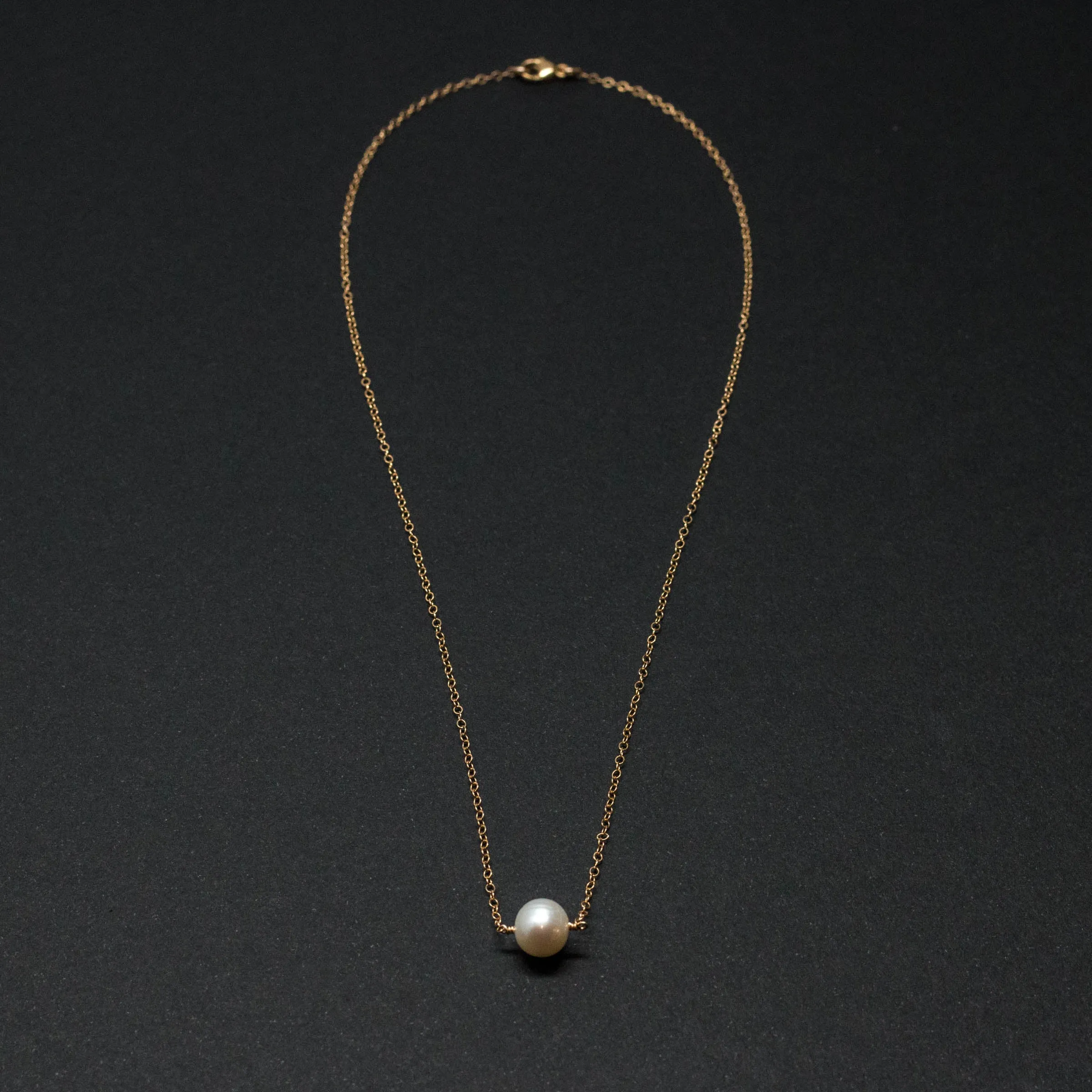 everyday pearl necklace