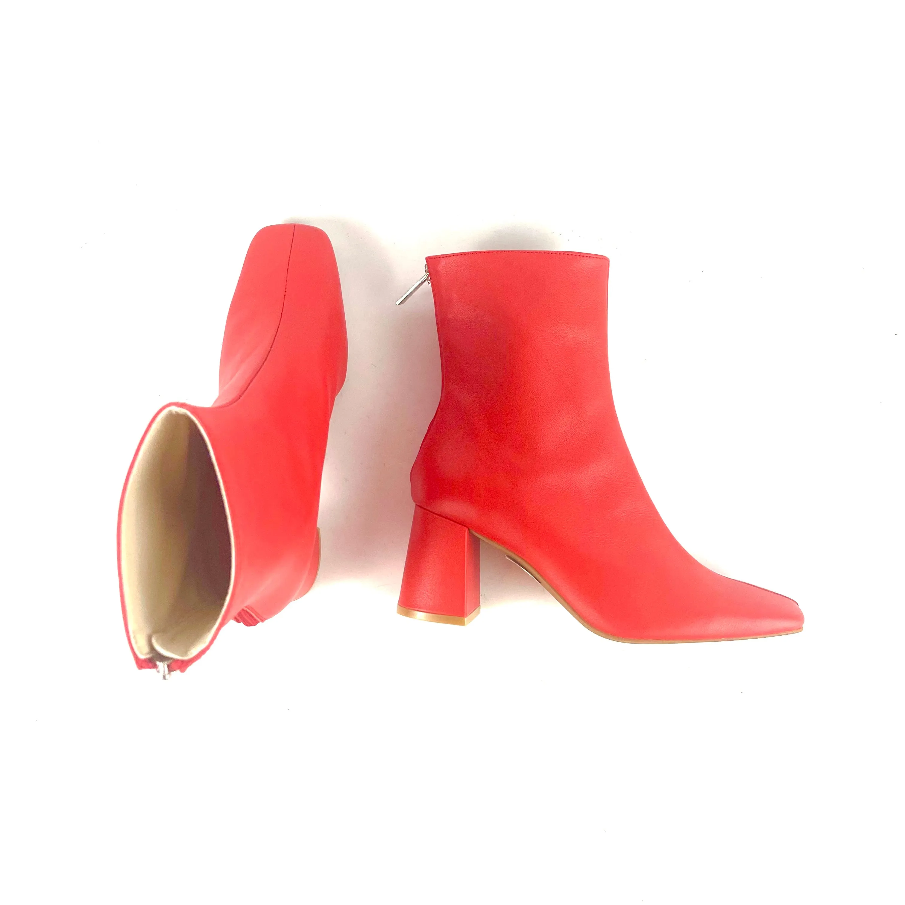 Intentionally Blank - Tabatha (Cherry)