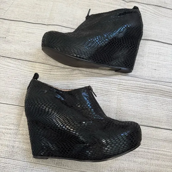 Jeffrey Campbell Black Snakeskin Bootie Platforms