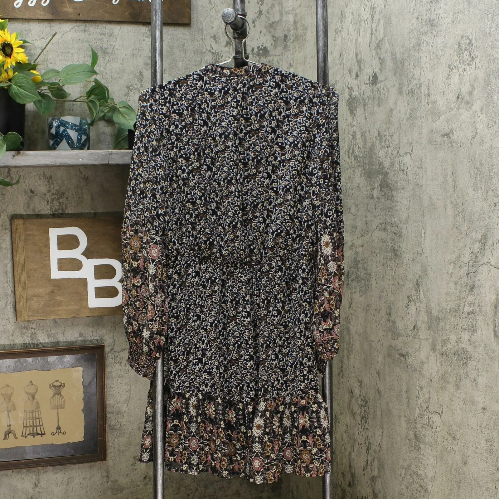 Knox Rose Women's Paisley Mixed Print Long Sleeve V-Neck Woven Dress