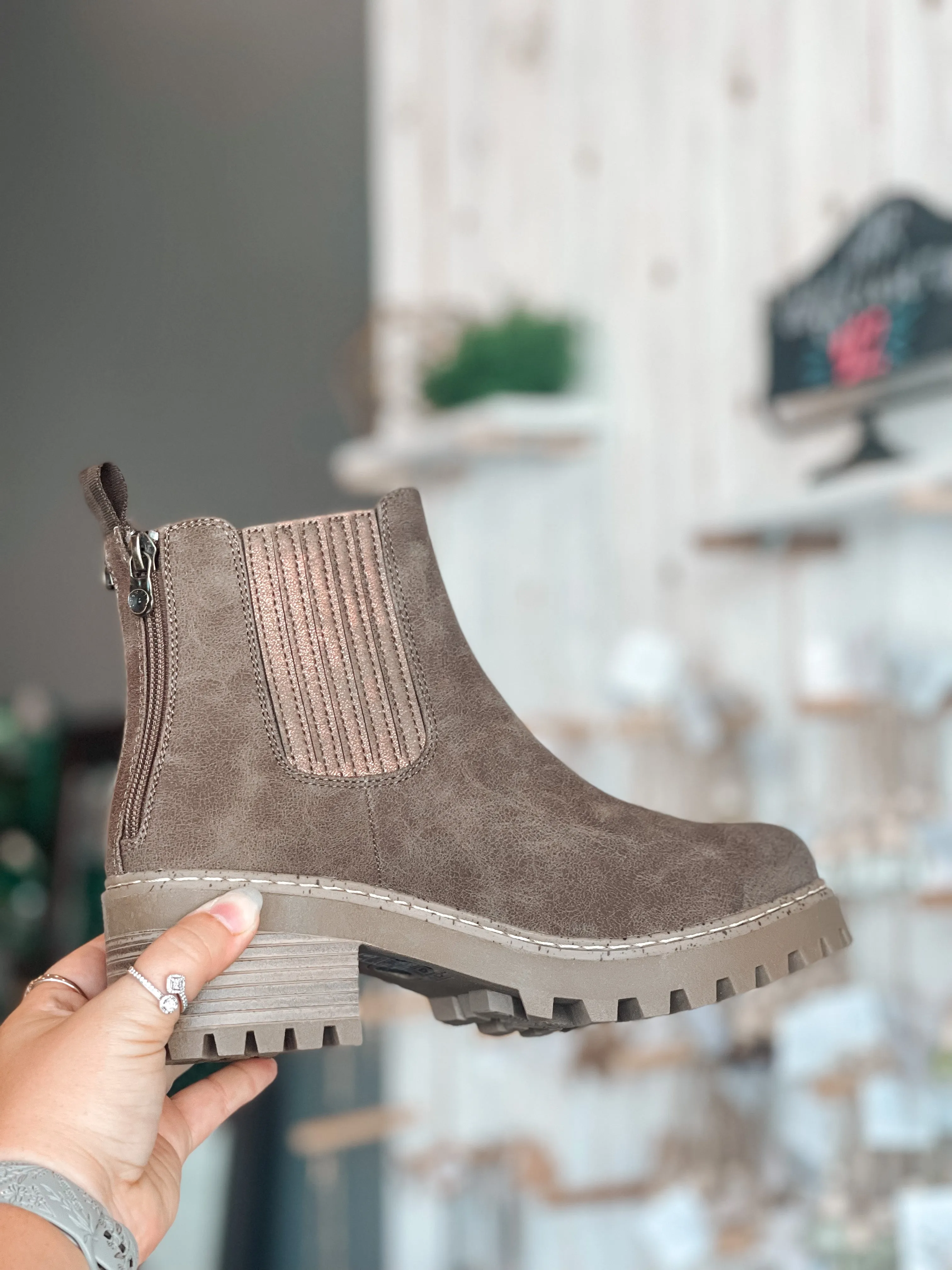 Layten Bootie [TAUPE]