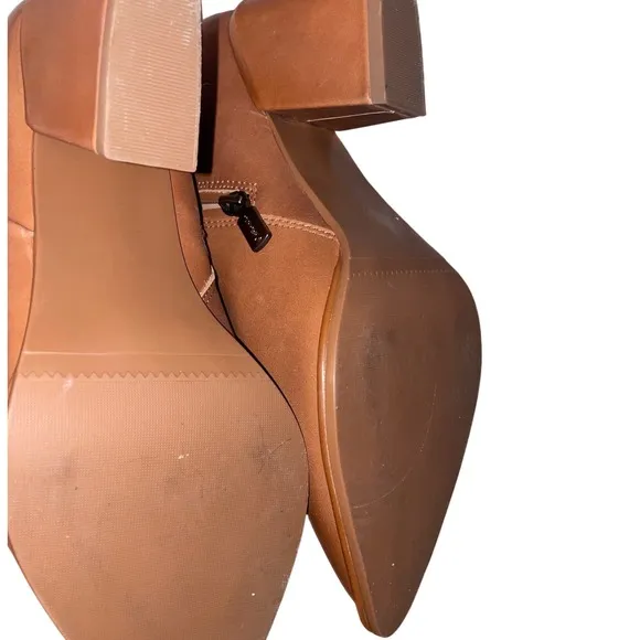 NWOT Blondo Emmalyn leather brown Waterproof Womens Bootie size 9