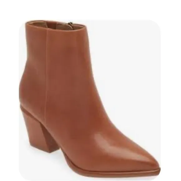 NWOT Blondo Emmalyn leather brown Waterproof Womens Bootie size 9