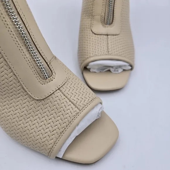 NWOT Sanctuary Ready Leather Peep Toe Zip Booties, Oatmilk (Light Tan), Sz. 9.5M