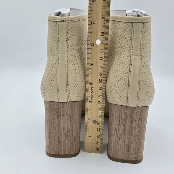 NWOT Sanctuary Ready Leather Peep Toe Zip Booties, Oatmilk (Light Tan), Sz. 9.5M