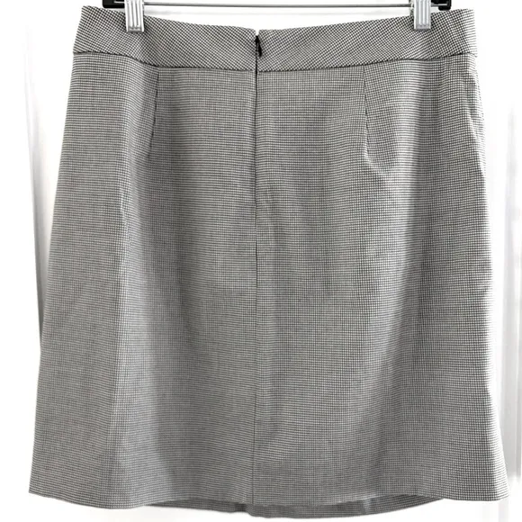 NWT Club Monaco Mini Skirt Draped pleats at front wrap design flattering size 12