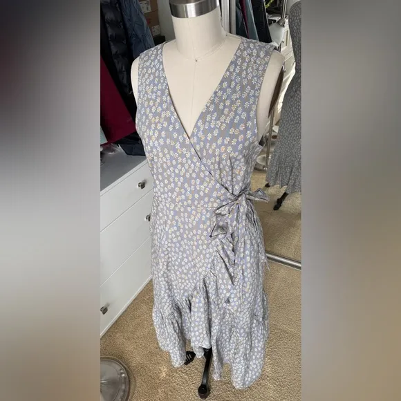 NWT🌼Madewell Floral Ruffle Trim Wrap Dress in Still Dawn Sz. M