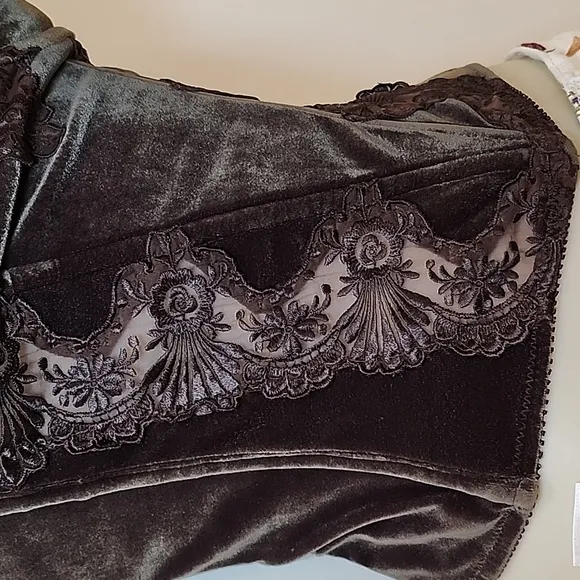 Rare Vintage Victoria's Secret July 1997 Velour and Lace Detailed Brown Bustier