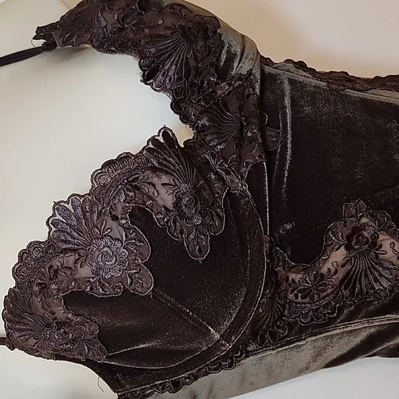 Rare Vintage Victoria's Secret July 1997 Velour and Lace Detailed Brown Bustier