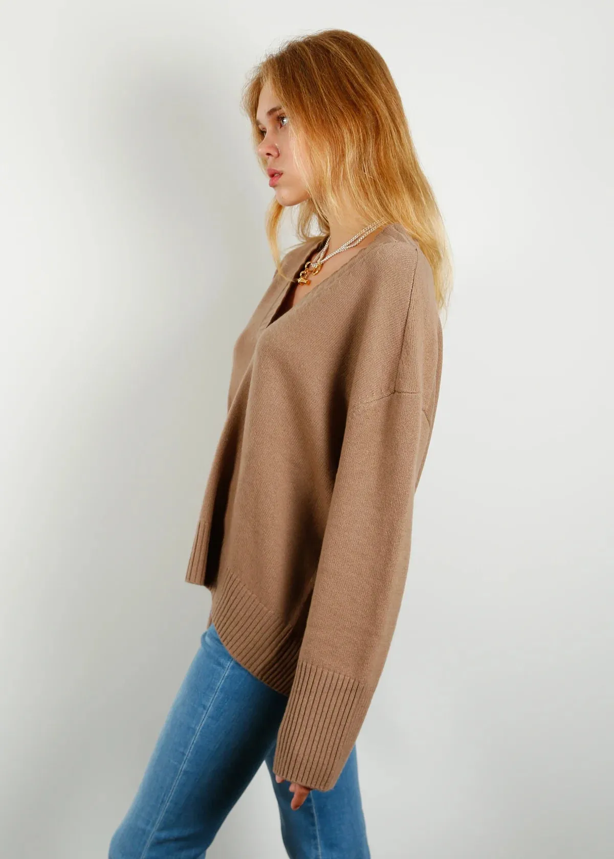 RELAXED V NECK JUMPER
