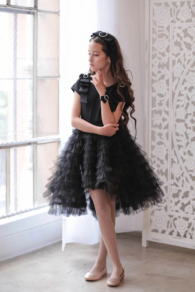 Ruffled Skirt in black
