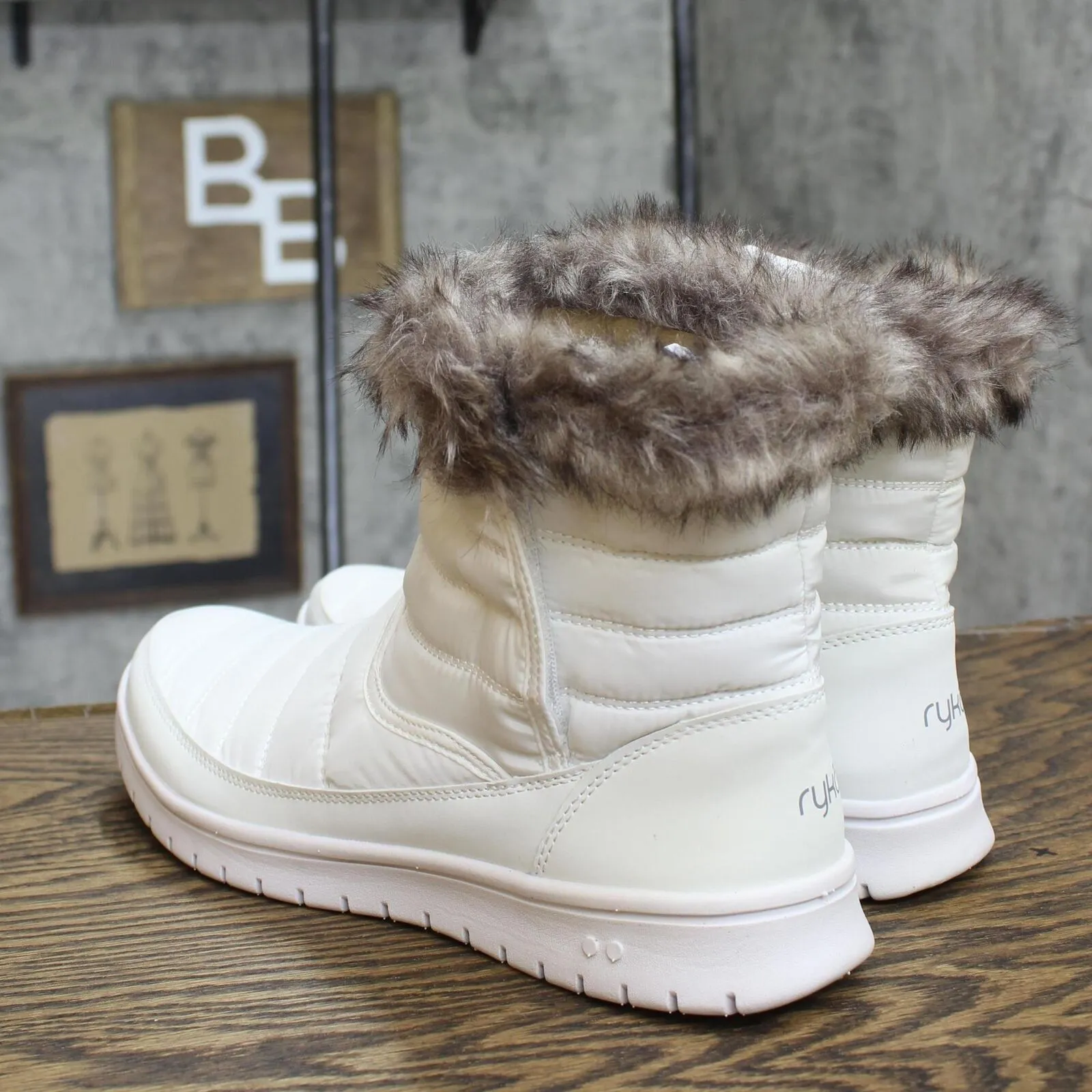 Ryka Women's SUZY Winter Faux Fure Boot G4508M1 White 10M