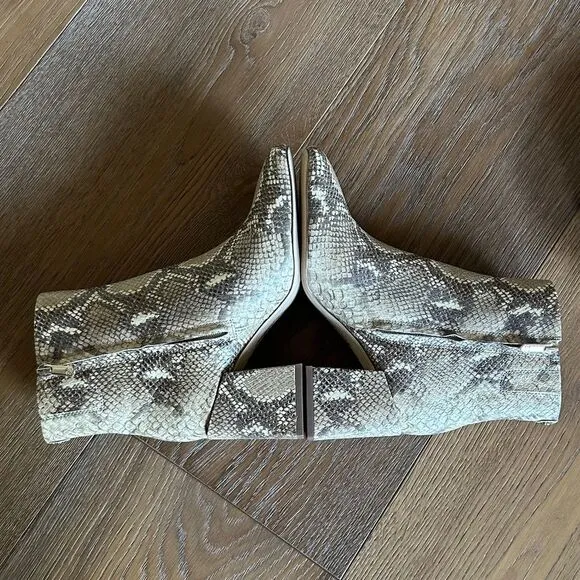 SAM EDELMAN Daruby Bootie in Wheat Snake