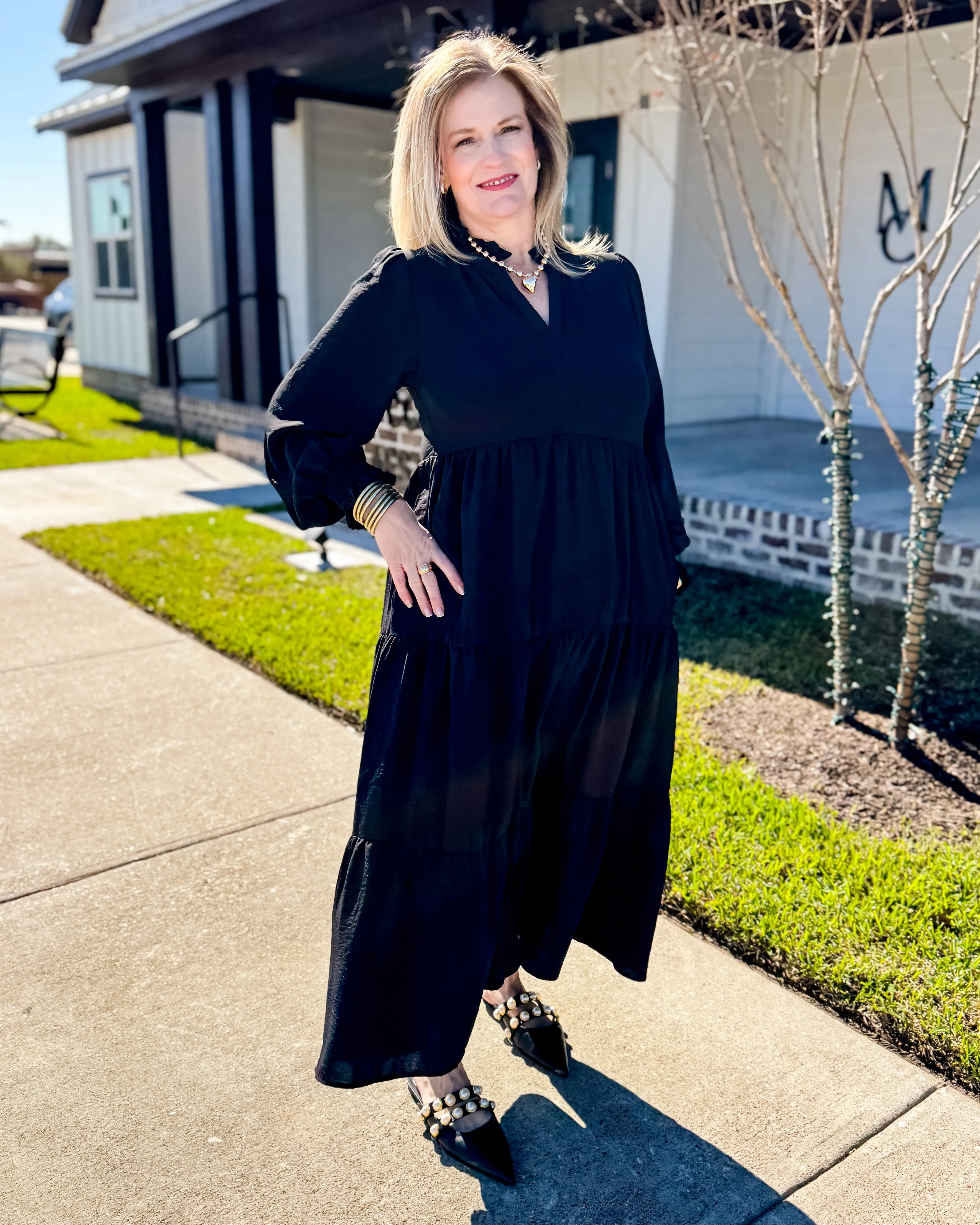 Solid Tiered Layer Midi Dress in Black