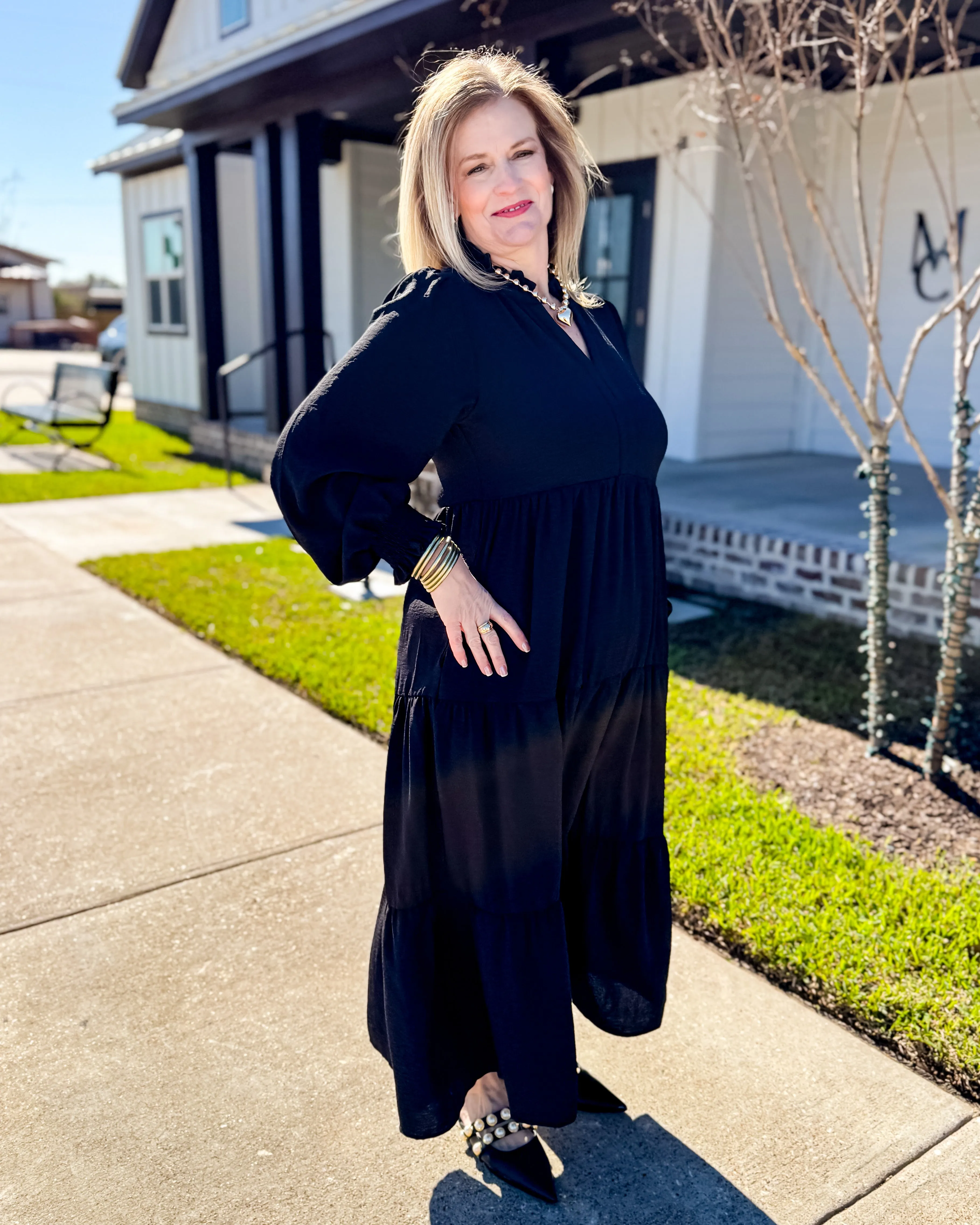 Solid Tiered Layer Midi Dress in Black