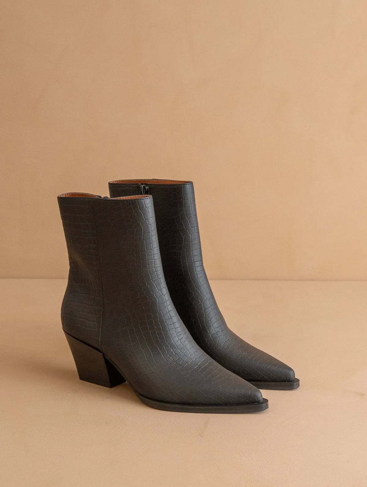 The Miley | Black Alligator print pointed toe bootie