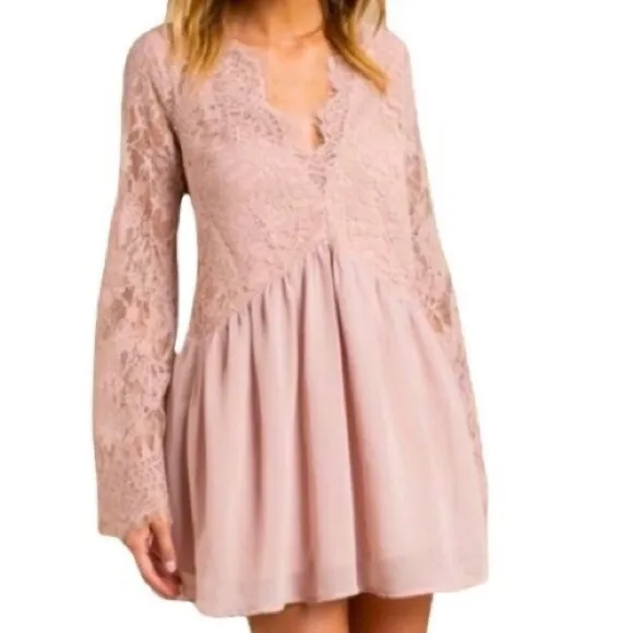 TOBI Blush Pink Nude Lace Scallop Plunge Chiffon Mini Dress Bell Sleeve …