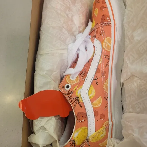 Vans Old Skool Girls' Grade School Fruity Coral