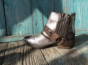 Yokel Side Zip Bootie w/ Harness